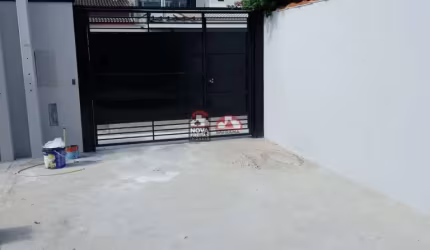 Casa à Venda no Parque das Palmeiras - Pindamonhangaba/SP