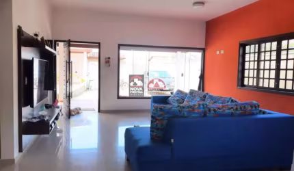 CASA AMPLA COM PISCINA - JARDIM GAIVOTAS - CARAGUATATUBA/SP