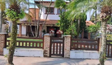 Casa a venda e locação no bairro do Capricórnio