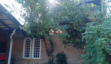 Casa Sobrado Padrão em Caraguatatuba