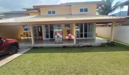 Casa Padrão em Ubatuba