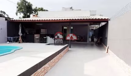 Casa com piscina