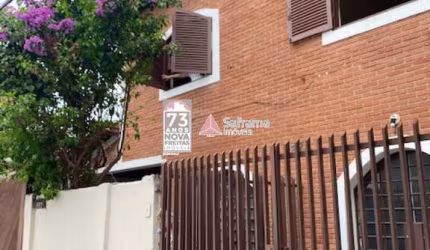 Casa Sobrado Padrão em São José dos Campos
