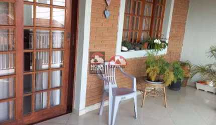 Casa Sobrado com ponto Comercial em Pindamonhangaba