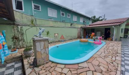 Casa Padrão em Caraguatatuba