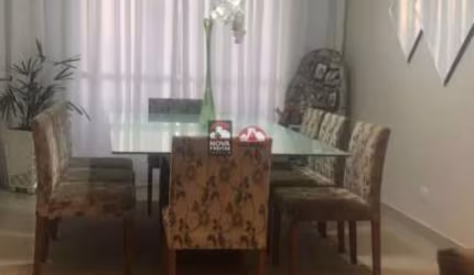 Casa Padrão em Jacareí