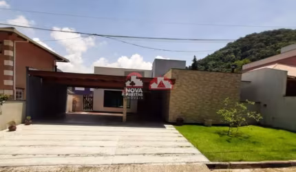 Casa Padrão em Caraguatatuba