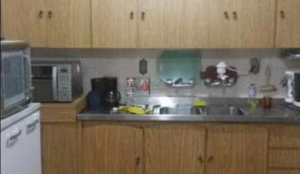 Casa Casa com ponto comercial em São José dos Campos
