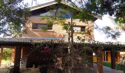 Casa Sobrado Padrão em Pindamonhangaba