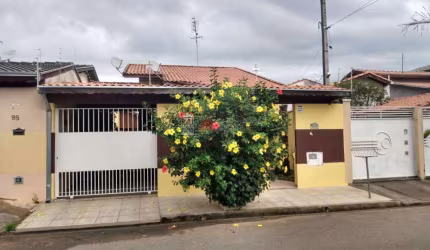 Casa Padrão em Pindamonhangaba