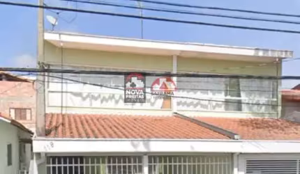 Casa Sobrado Padrão em São José dos Campos