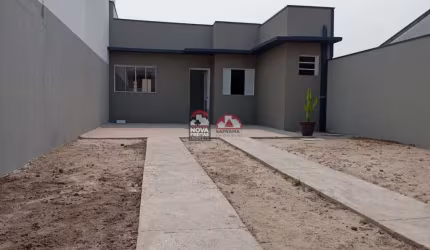 Casa com frente ampla!