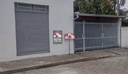 Casa Casa com ponto comercial em Jacareí