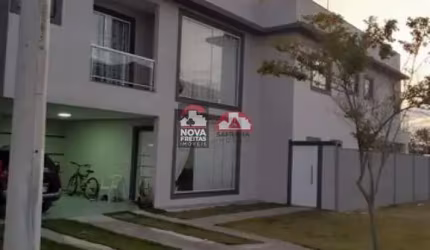 Casa Sobrado Condomínio em Jacareí