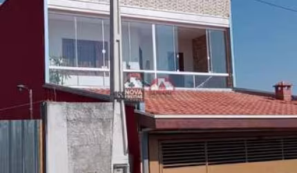 Casa Sobrado Padrão em São José dos Campos