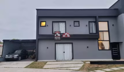 Casa Sobrado Condomínio em Jacareí
