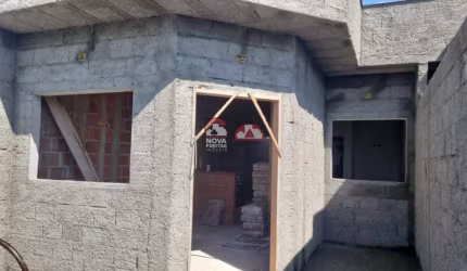 Casa em Construção à Venda no Portal dos Eucaliptos - Pindamonhangaba