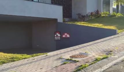 Casa Sobrado Condomínio em São José dos Campos