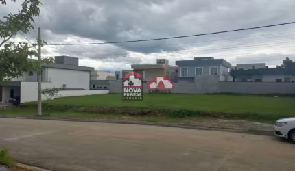 Terreno Padrão em Condomínio em Caçapava
