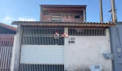 Casa Padrão em Pindamonhangaba