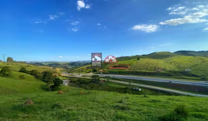 Terreno Área em Jambeiro