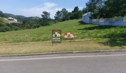 Terreno Padrão em Condomínio em Jambeiro