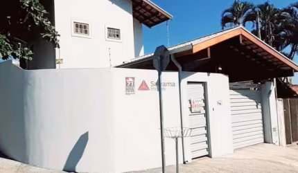 Casa Sobrado Padrão em Pindamonhangaba