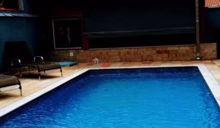 Casa Sobrado Padrão em Caraguatatuba
