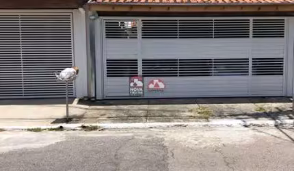 Casa Sobrado Padrão em São José dos Campos