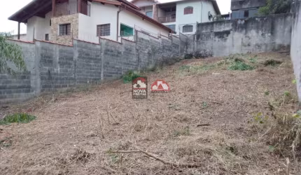 Terreno à Venda na Vila Suíça - Pindamonhangaba