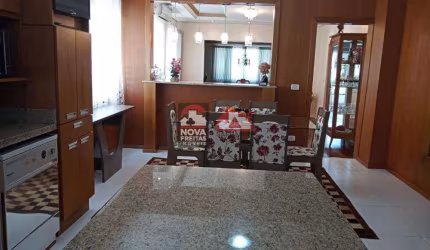 Casa Sobrado Padrão em Canela