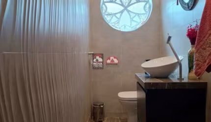 Casa Casa com ponto comercial em Jacareí