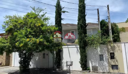 Casa Sobrado Padrão em São José dos Campos