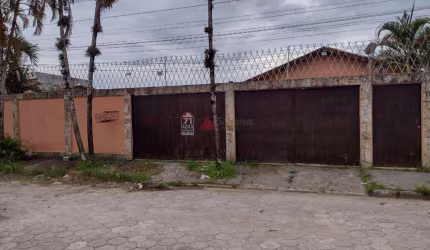 Casa Padrão em Caraguatatuba