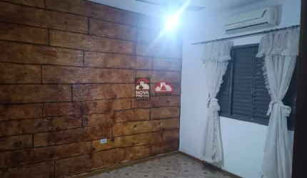 Casa Padrão em Jacareí