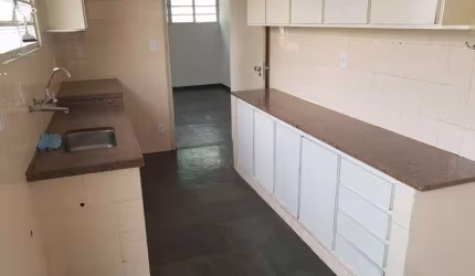 Imóvel para aluguel com 190 metros quadrados com 3 quartos