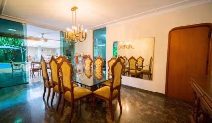 casa 900m² com piscina e poço/ A. embutido e Ar.cond