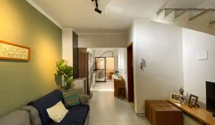 CASA COM DOIS DORMITÓRIOS NO RESIDENCIAL JARDIM ESPERANÇA COM MÓVEIS PLANEJADOS ÁREA  COM 69 M²