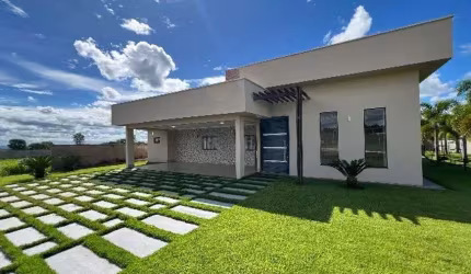 Térrea para venda possui 270 metros quadrados com 3 quartos
