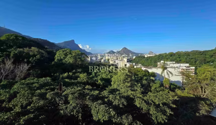 Apartamento à venda na Rua Osório Duque Estrada, Gávea! Varanda, salão, 3 quartos sendo 1 suíte, 1