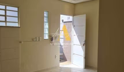 Casa com 3 quartos à venda na Rua Benedito Franco de Camargo, 241, Vila São Judas Thadeu, Botucatu por R$ 800.000