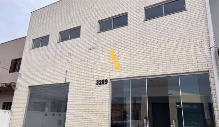 Barracão / Galpão / Depósito para alugar na Avenida Leonardo Villas Boas, 3279, Vila Nova Botucatu, Botucatu por R$ 5.000