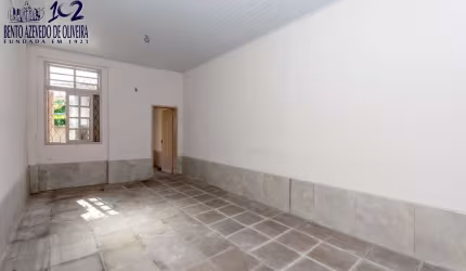 Casa para comércio ou residência no bairro Azenha