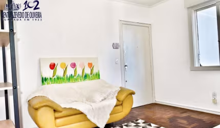 Lindo Apartamento semi mobiliado no bairro Menino Deus