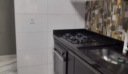 Apartamento aconchegante 2 dormitórios com sacada