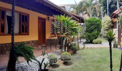 C289 Espetacular casa a 500 metros do Centro da Cidade, Nova Friburgo-RJ