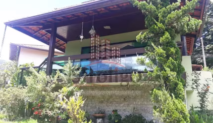 C303 Linda casa em condomínio Cônego, Nova Friburgo-RJ