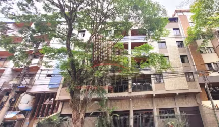 A329 Amplo apartamento com 3 quartos e 2 vagas de garagem, Centro- Nova Friburgo-RJ