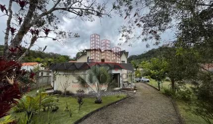 C483 Bela Casa com estilo único localizado na Fazenda Bela Vista, Nova Friburgo-RJ