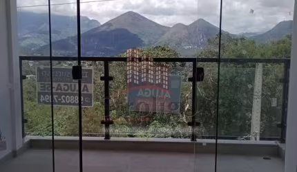 L260 Apartamento tipo cobertura com 3 quartos, Braunes-Nova Friburgo-RJ
